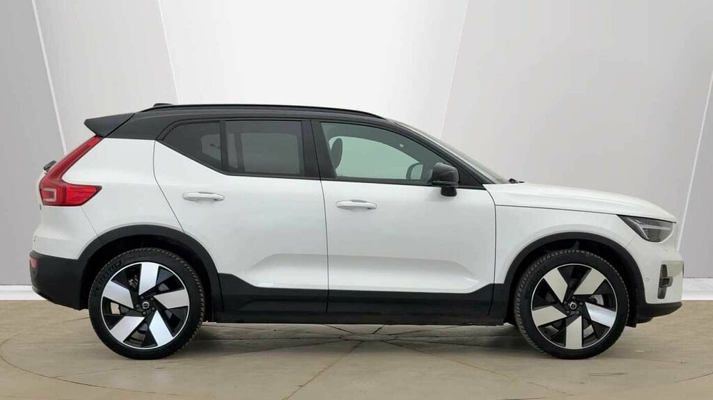 Volvo XC40 Twin Motor Recharge 402Bhp Ultimate - White #2