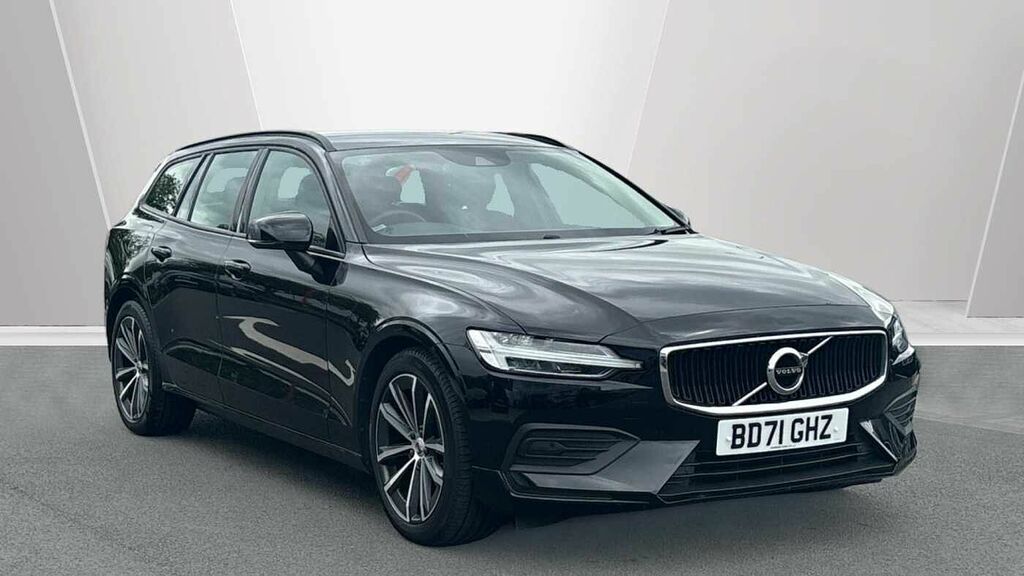 Volvo V60 Momentum, B4 Mild Hybrid Black