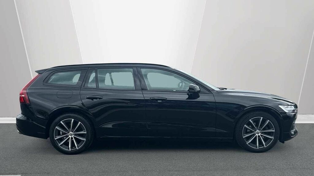Volvo V60 Momentum, B4 Mild Hybrid BD71GHZ Black #3