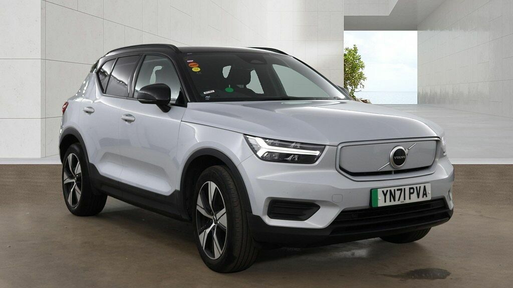 Volvo XC40 Recharge Core, Twin Motor Silver
