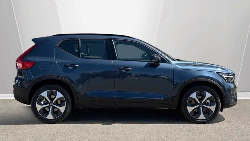 Volvo XC40 B3 161Bhp Plus Dark Mild Hybrid - Rear Parking BT26VJK Blue #3