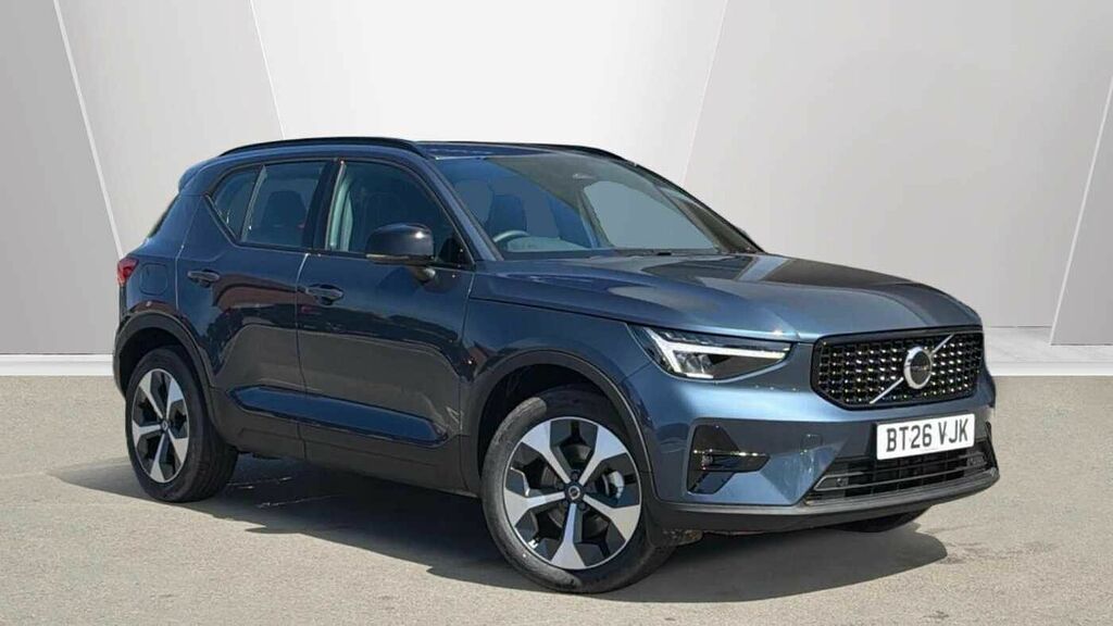 Volvo XC40 B3 161Bhp Plus Dark Mild Hybrid - Rear Parking Blue