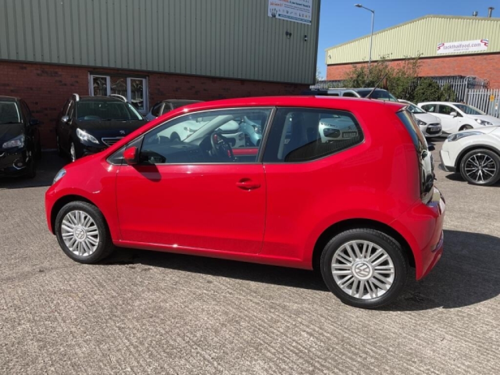 Volkswagen Up Hatchback 1.0 Move Up MT67XTZ Red #4