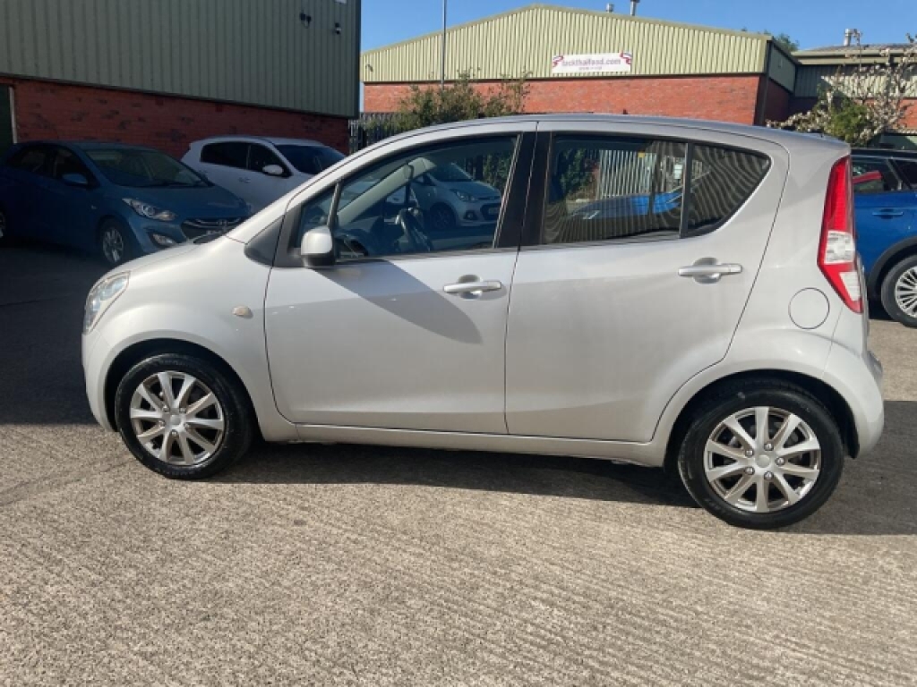 Suzuki Splash Hatchback 1.0 Gls Silver #4