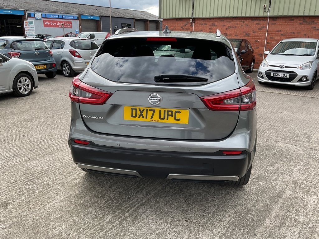 Nissan Qashqai Hatchback 1.5 N-connecta Dci DX17UPC Grey #3