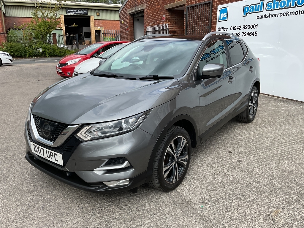 Nissan Qashqai Hatchback 1.5 N-connecta Dci DX17UPC Grey #2