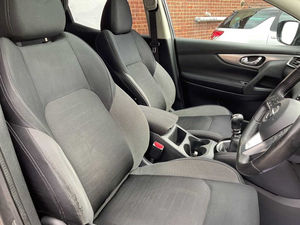 Nissan Qashqai Hatchback 1.5 N-connecta Dci DX17UPC Grey #6