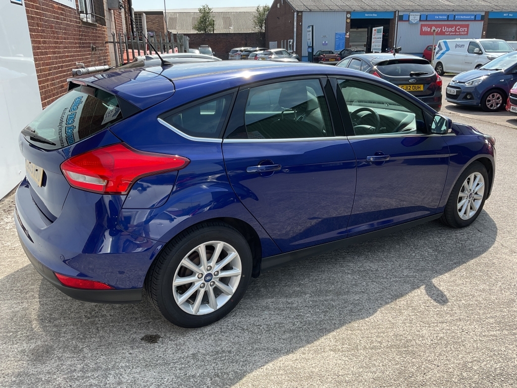 Ford Focus Hatchback 1.5 Titanium Tdci DC65RVU Blue #5