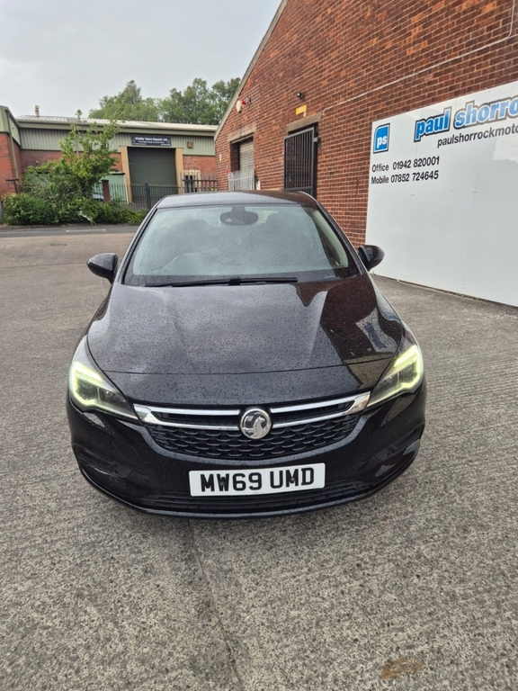 Vauxhall Astra Hatchback 1.6 Sri Cdti S S MW69UMD Black #3