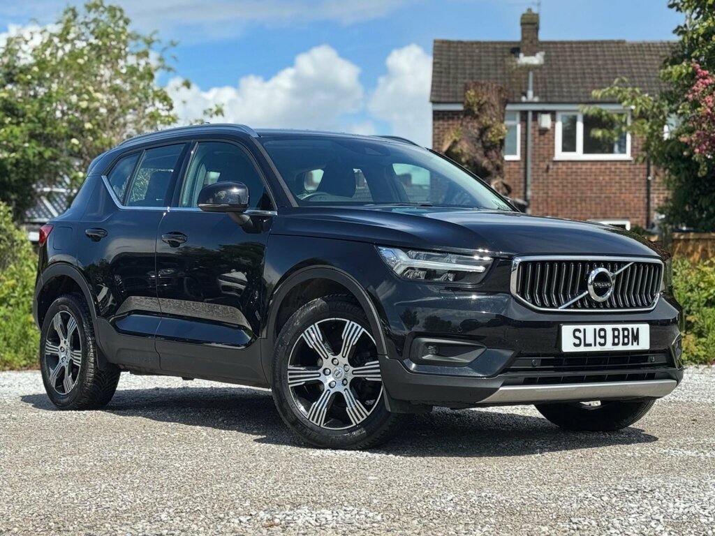 Volvo XC40 1.5 T3 Inscription Euro 6 Ss SL19BBM Black #2