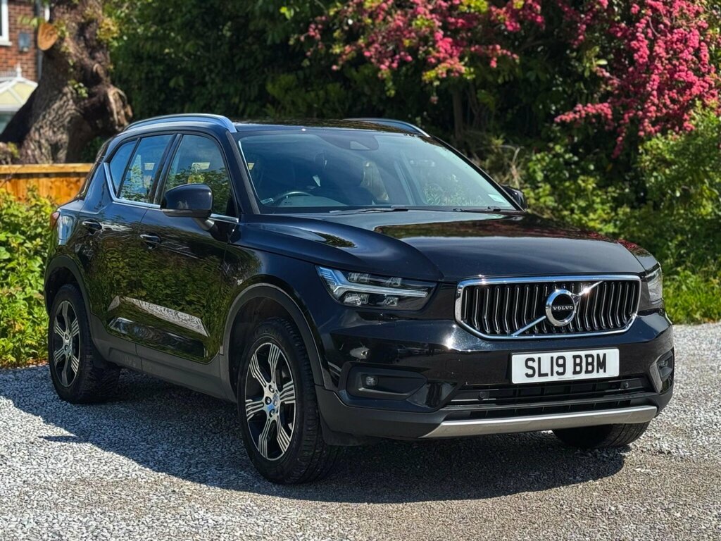 Volvo XC40 1.5 T3 Inscription Euro 6 Ss SL19BBM Black #4