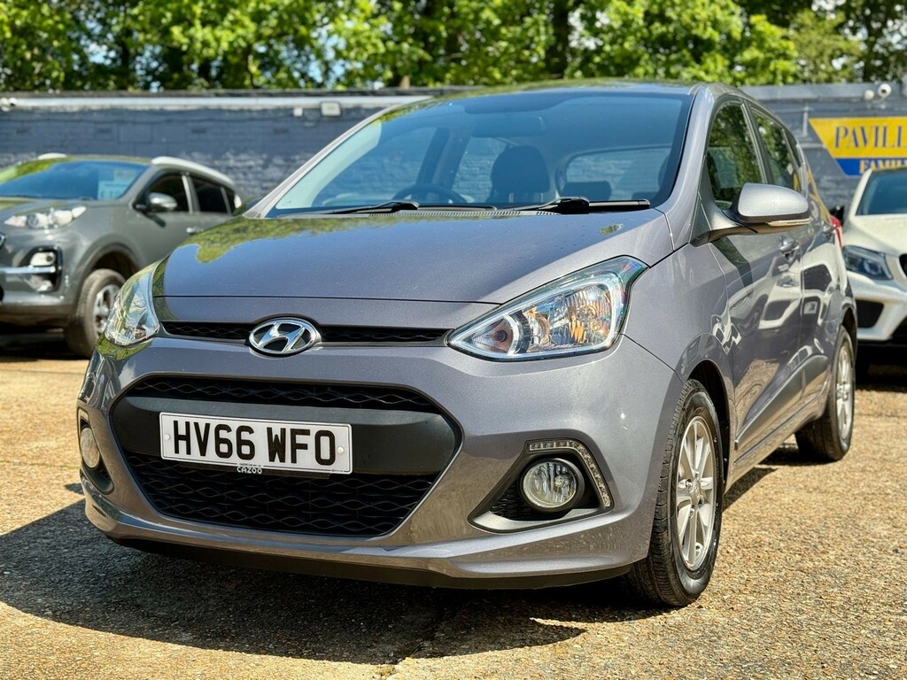 Hyundai I10 Hatchback HV66WFO Grey #3