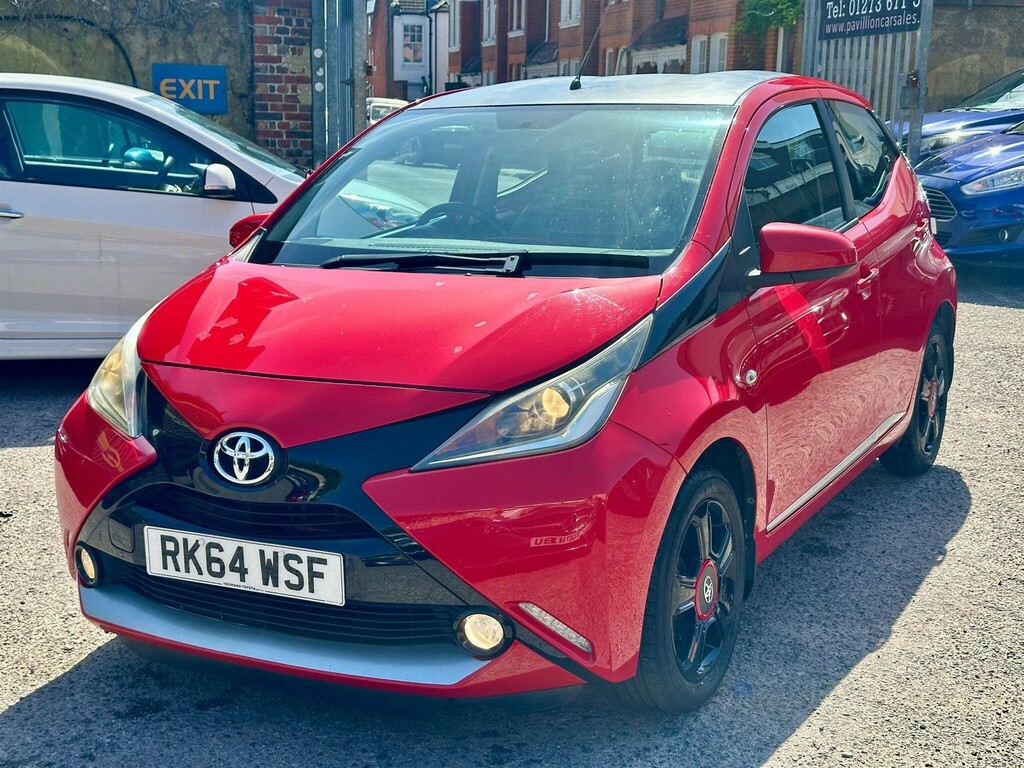 Toyota Aygo Aygo X-pression Vvt-i Cvt RK64WSF Red #2