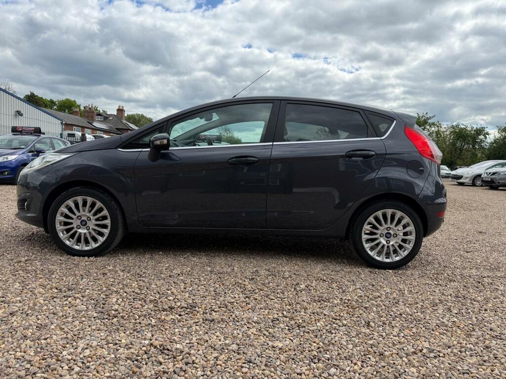 Ford Fiesta Hatchback 1.6 Titanium Powershift Euro 5 2014 PO14OJH Grey #5