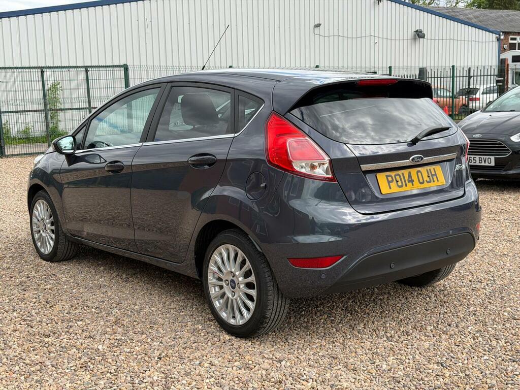 Ford Fiesta Hatchback 1.6 Titanium Powershift Euro 5 2014 PO14OJH Grey #4