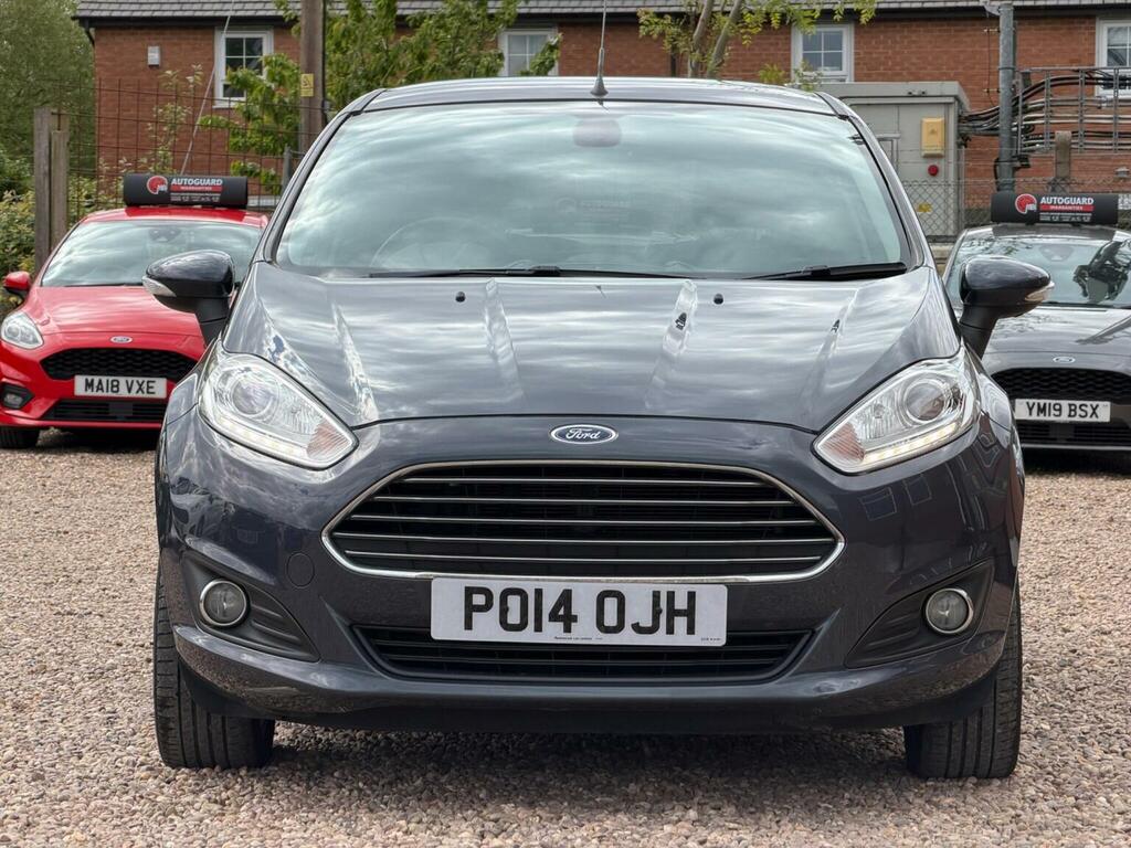 Ford Fiesta Hatchback 1.6 Titanium Powershift Euro 5 2014 PO14OJH Grey #2