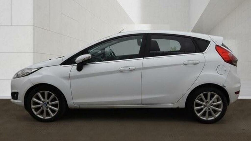 Ford Fiesta Hatchback 1.0T Ecoboost Titanium Euro 6 Ss DC15RRY White #6