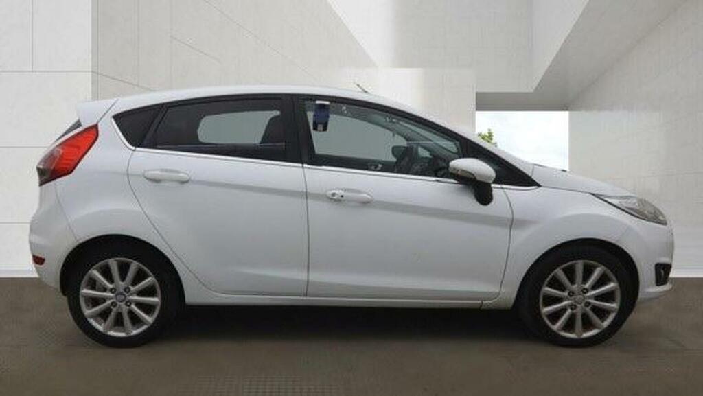 Ford Fiesta Hatchback 1.0T Ecoboost Titanium Euro 6 Ss DC15RRY White #5