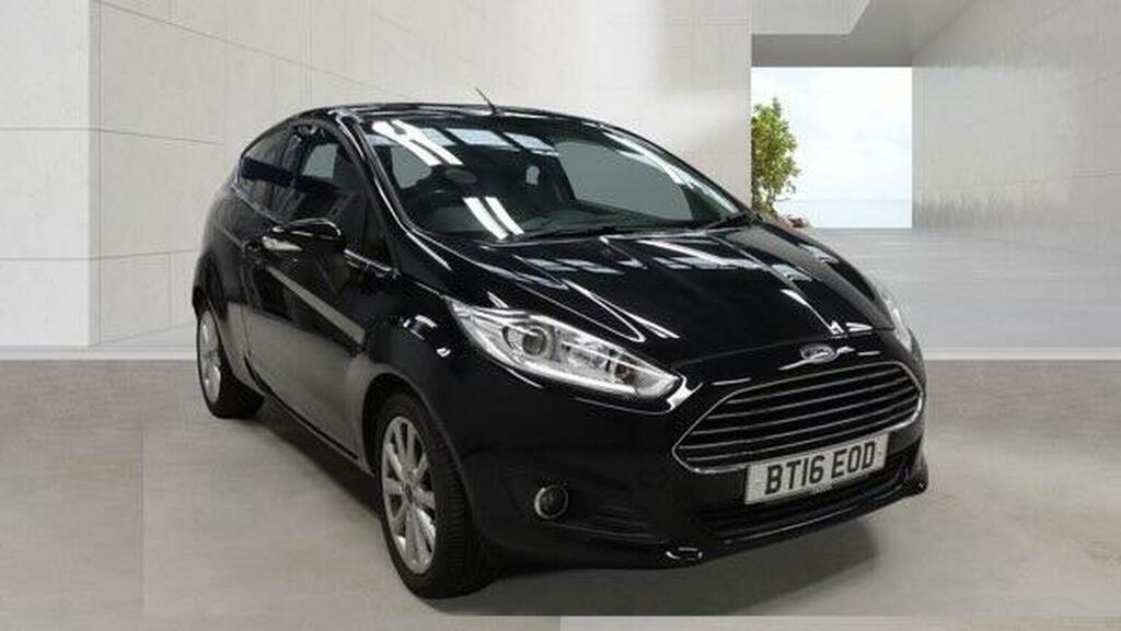 Ford Fiesta Hatchback 1.0T Ecoboost Titanium Euro 6 Ss Black