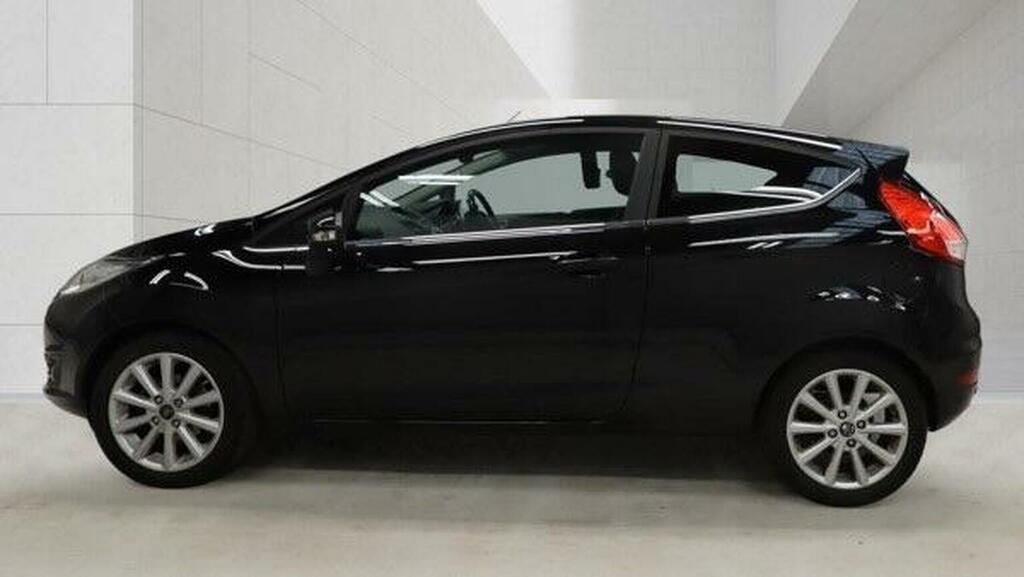 Ford Fiesta Hatchback 1.0T Ecoboost Titanium Euro 6 Ss BT16EOD Black #5