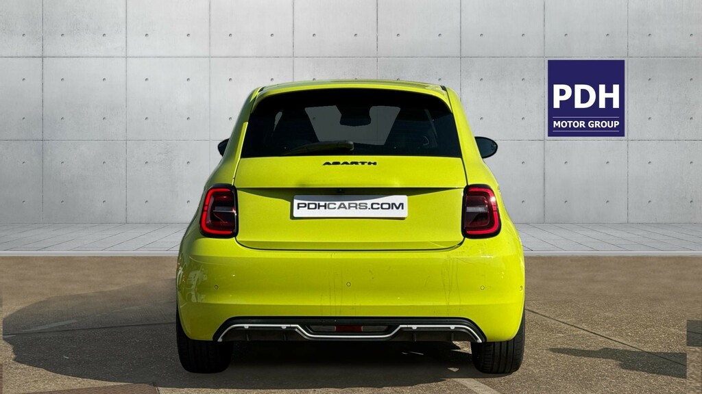 Abarth 500 114Kw Turismo 42.2Kwh Green #4