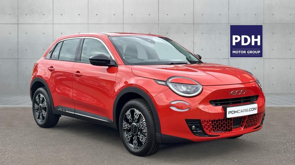 Fiat 600 1.2 Hybrid 100Bhp 48V Edct-6 Orange