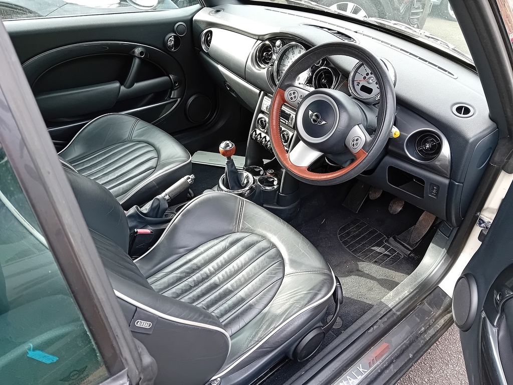Mini Convertible 1.6 One Sidewalk Convertible Eur White #4