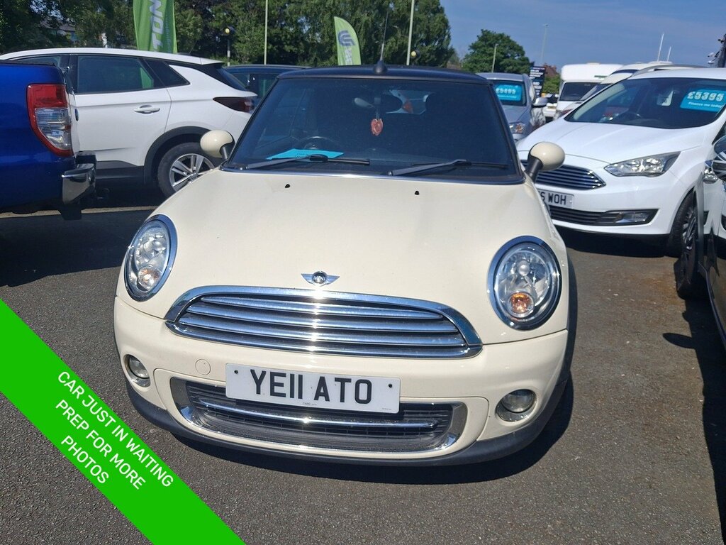 Mini Convertible 1.6 Cooper Convertible Euro 5 S White