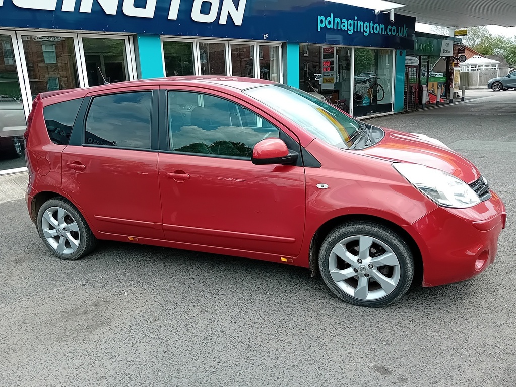Nissan Note 1.5 Dci Tekna Hatchback Euro 4 MX59UCL Red #3