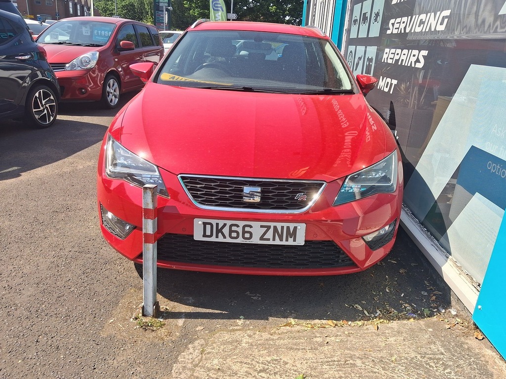 Seat Leon 1.4 Ecotsi Fr Sport Tourer Dsg Euro 6 DK66ZNM Red #2