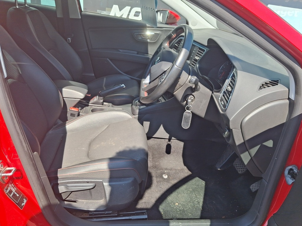 Seat Leon 1.4 Ecotsi Fr Sport Tourer Dsg Euro 6 DK66ZNM Red #4