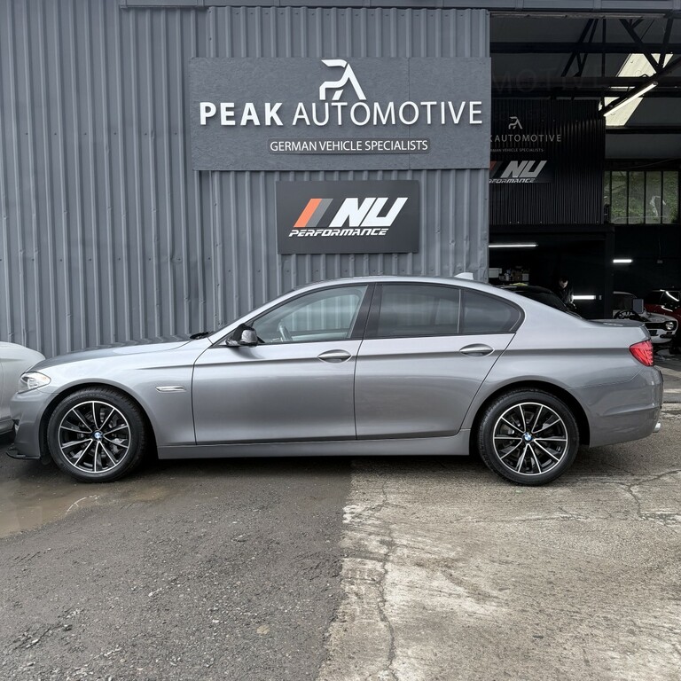 BMW 5 Series 3.0 530D Se Saloon YF10BMZ Grey #4