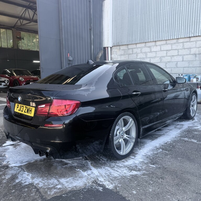 BMW M5 4.4 M5 Saloon PJ13ZWH Black #2