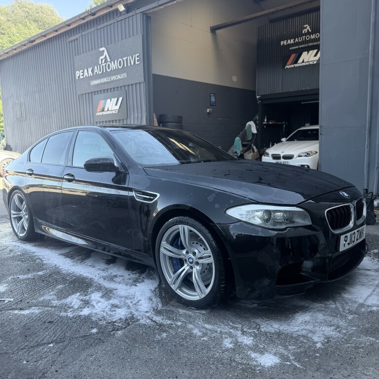 BMW M5 4.4 M5 Saloon PJ13ZWH Black