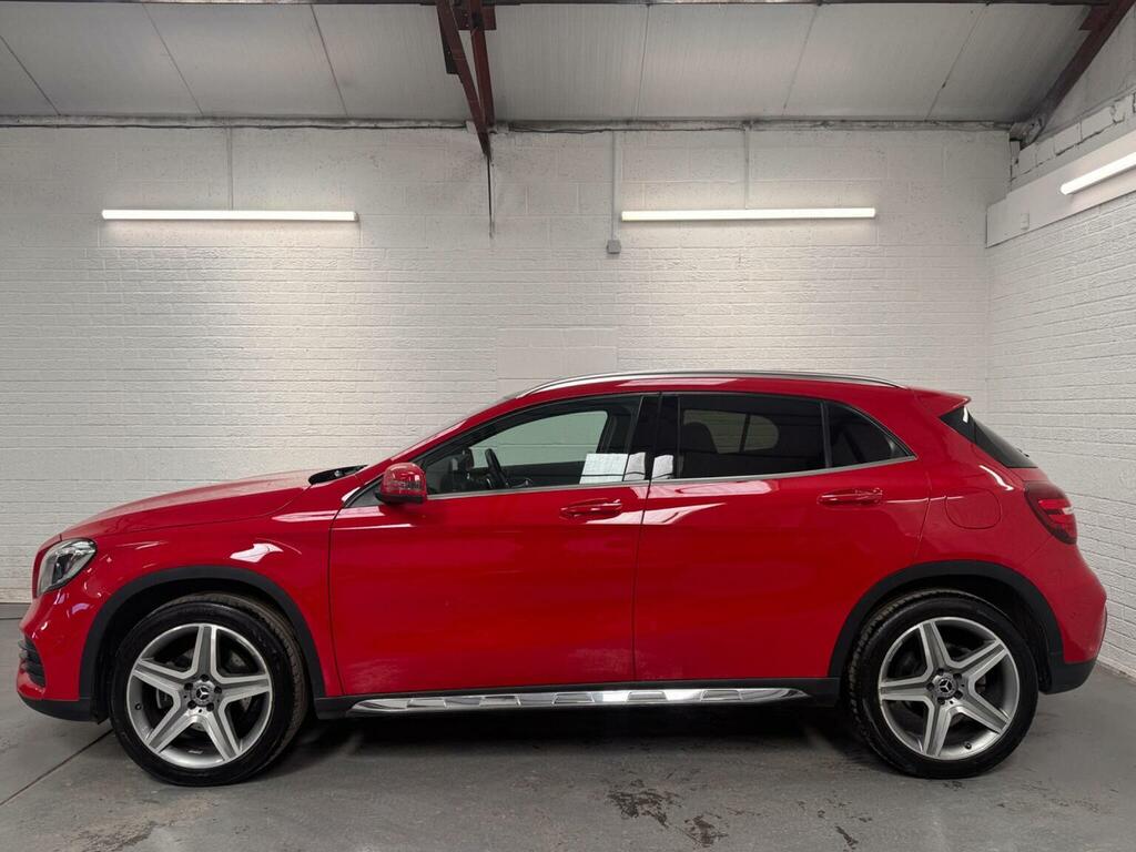 Mercedes-Benz GLA Class 2.0 Gla250 Amg Line Premium Plus 7G-dct 4Matic E Red #3