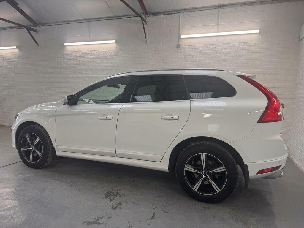 Volvo XC60 2.4 D5 R-design Lux Nav Awd Euro 6 Ss White #4