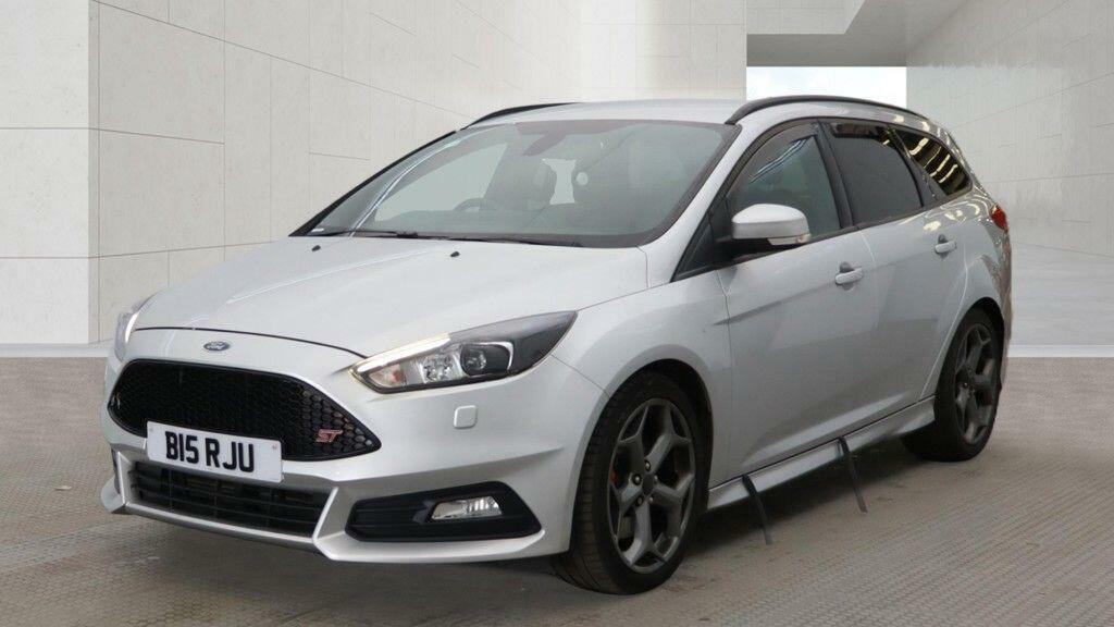 Ford Focus Estate B15RJU #3