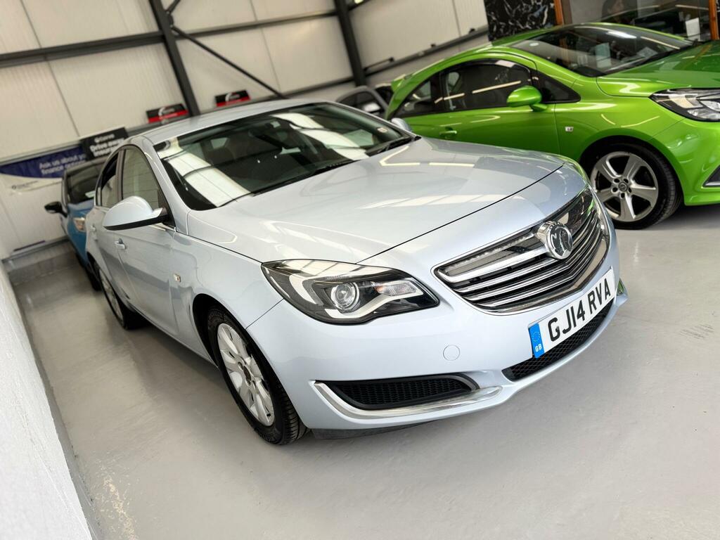 Vauxhall Insignia Saloon