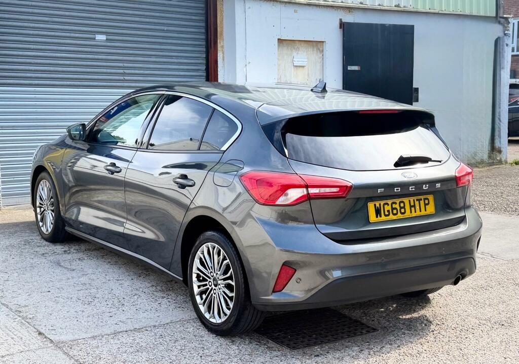 Ford Focus Hatchback WG68HTP #5