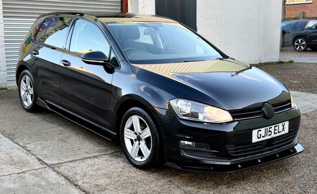 Volkswagen Golf Hatchback GJ15ELX #6