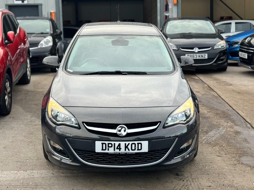 Vauxhall Astra Hatchback DP14KOD #3