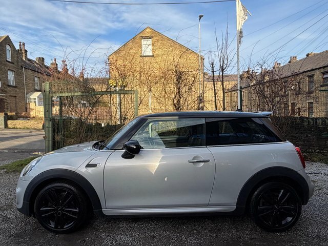 Mini Hatch Hatchback YD69YRZ Silver #4