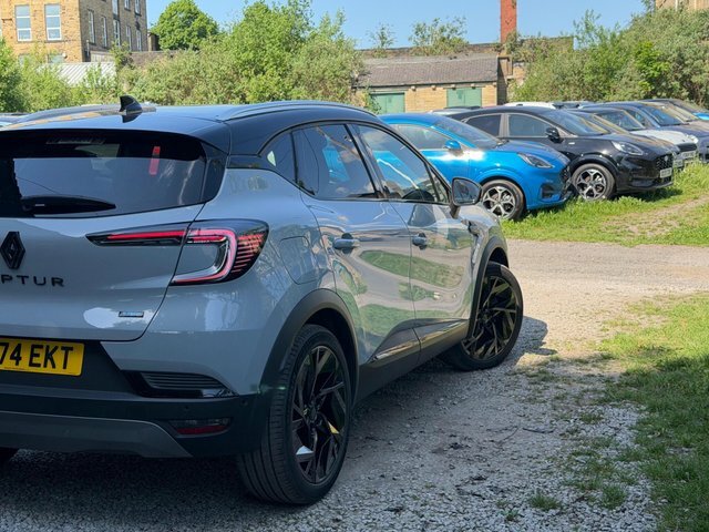 Renault Captur Suv YB74EKT Grey #4