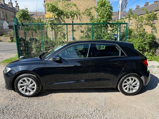 Audi A1 Hatchback VA23UFL Black #4