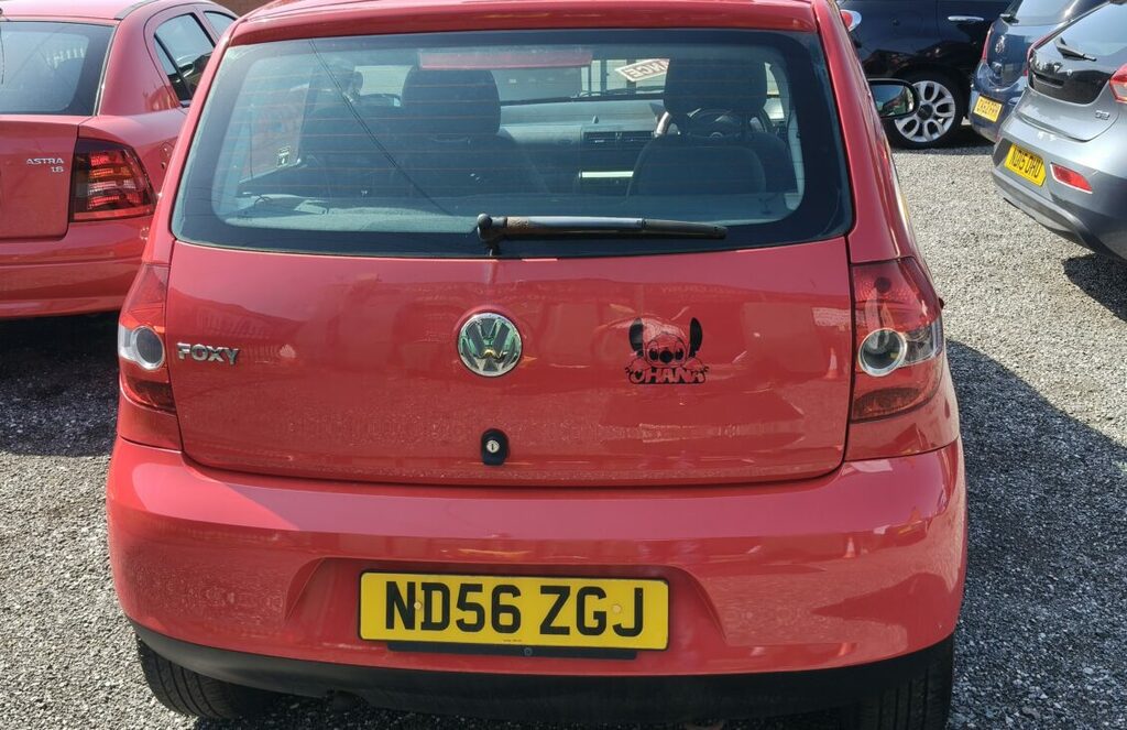 Volkswagen Fox Hatchback Black #3