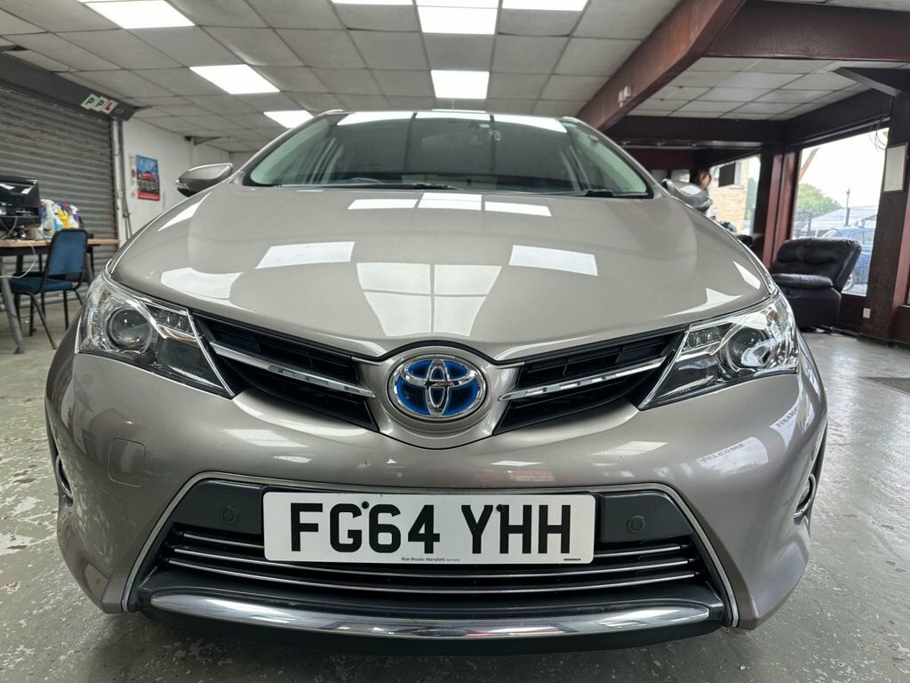 Toyota Auris 1.8L Excel Brown #6