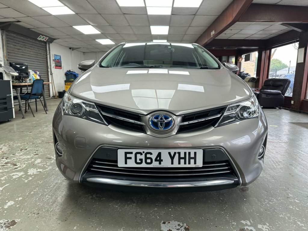 Toyota Auris 1.8L Excel Brown #5