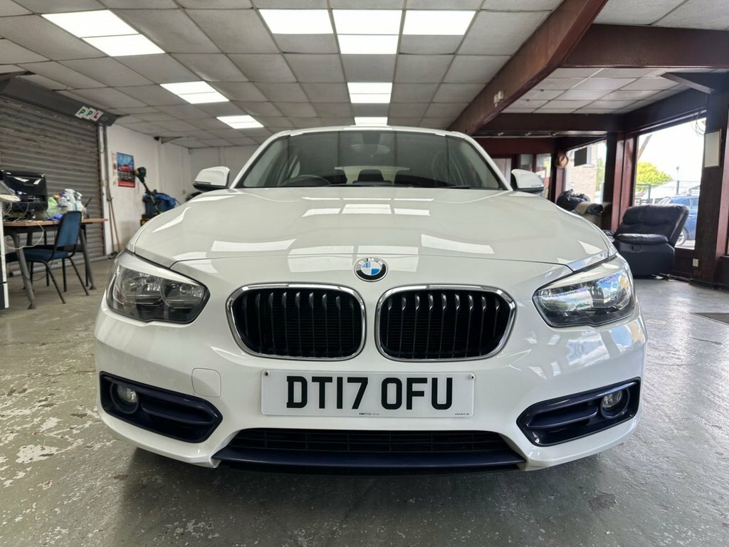 BMW 1 Series 2L Sport DT17OFU White #3