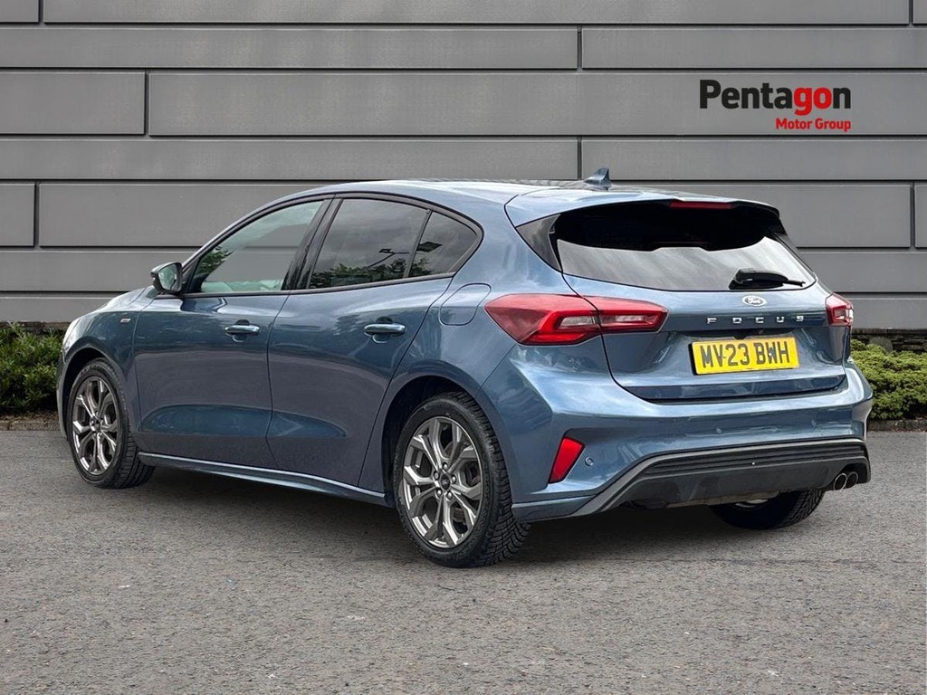 Ford Focus 1.0T Ecoboost St Line Hatchback MV23BWH Blue #2
