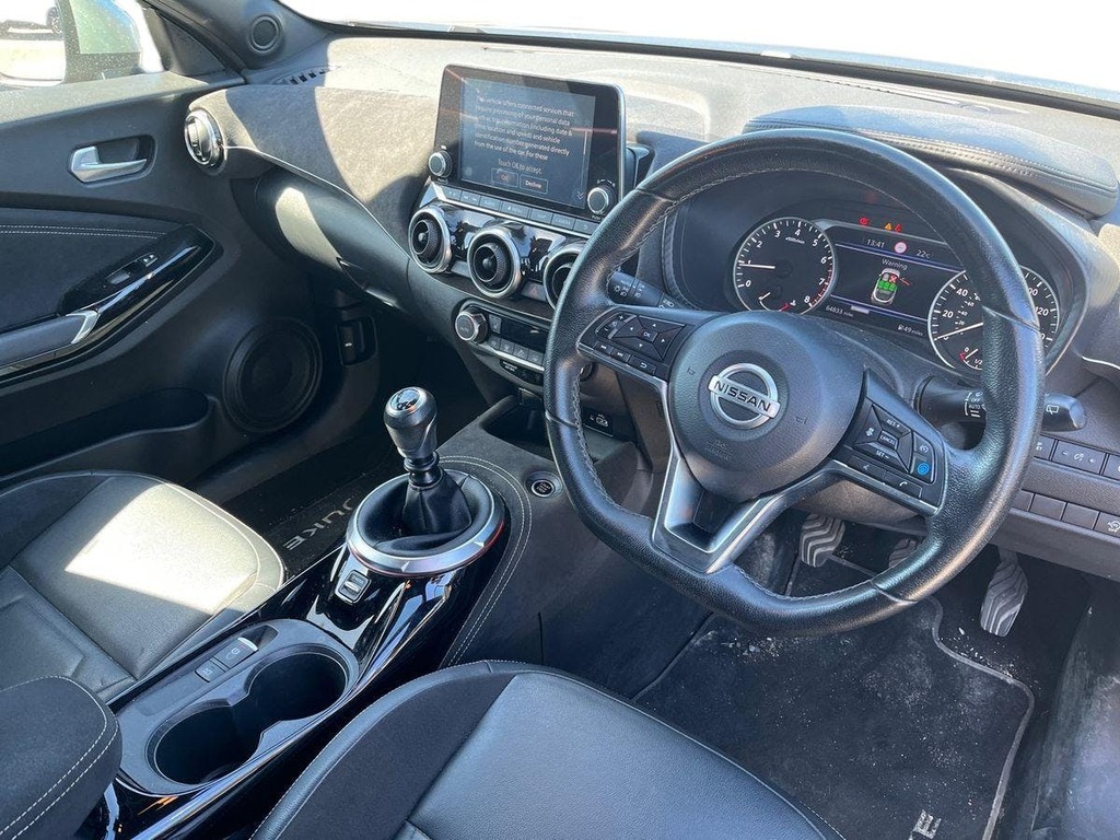 Nissan Juke 1.0 Dig T Tekna Plus Suv Euro 6 YP71SXR Black #5